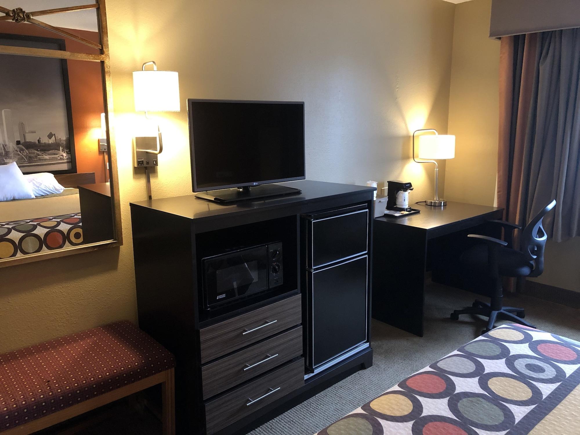 Super 8 By Wyndham Crystal Lake Ngoại thất bức ảnh